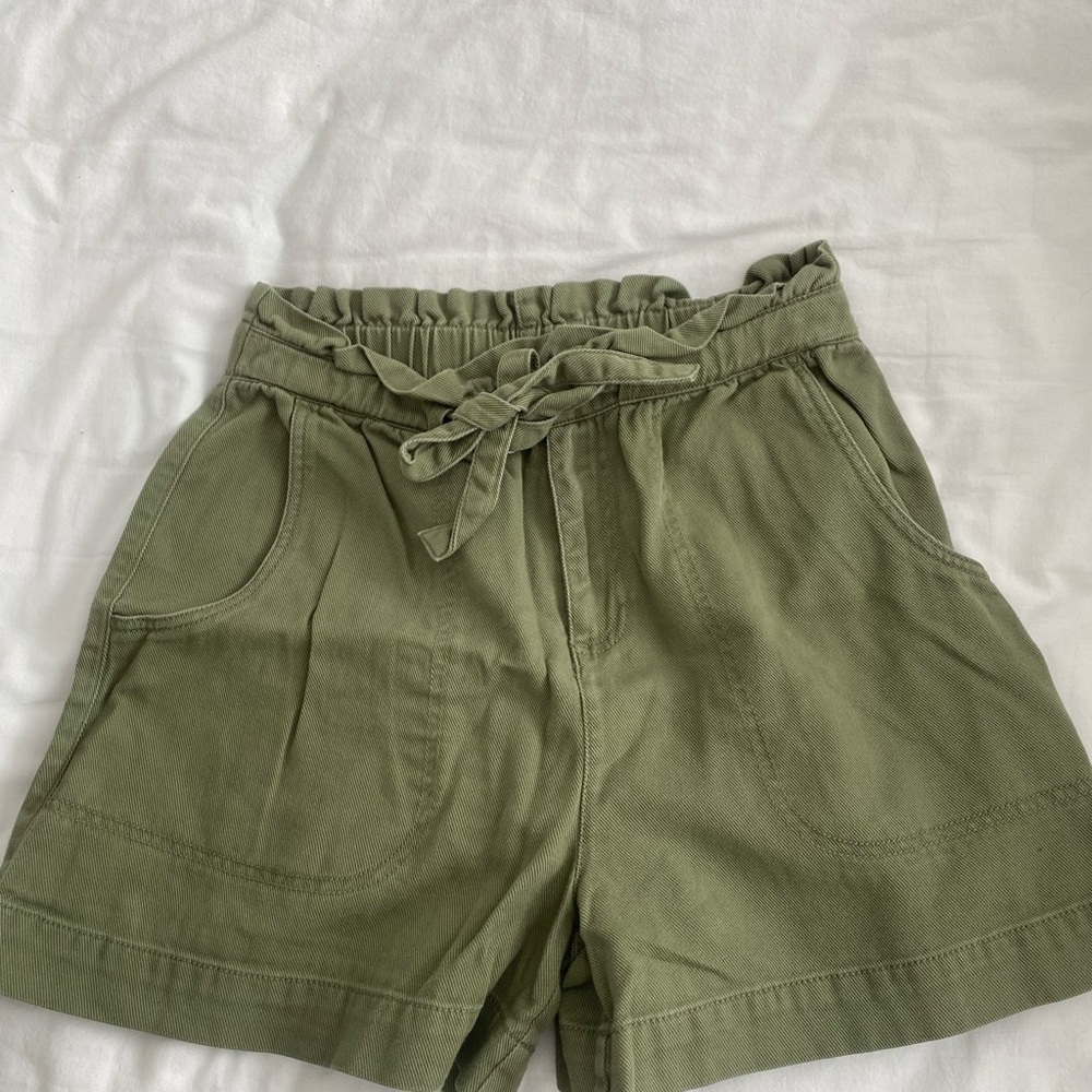 Old Navy Green Cargo Shorts Relaxed Fit